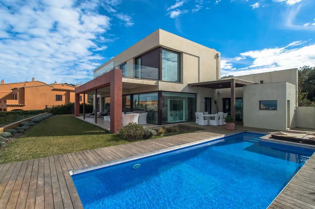 Villa B-29 Begur Spagna